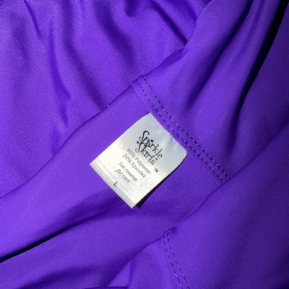Sparkle Skirt Hiker Size L Purple Paisley. Running shorts with pockets - Picture 6 of 7
